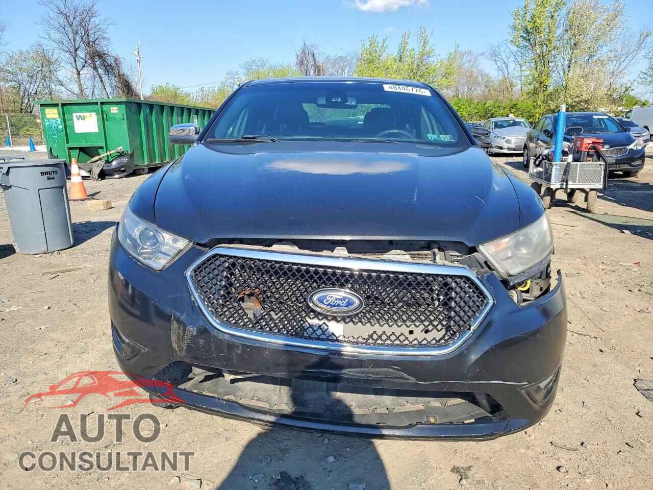 FORD TAURUS 2013 - 1FAHP2KT1DG135573