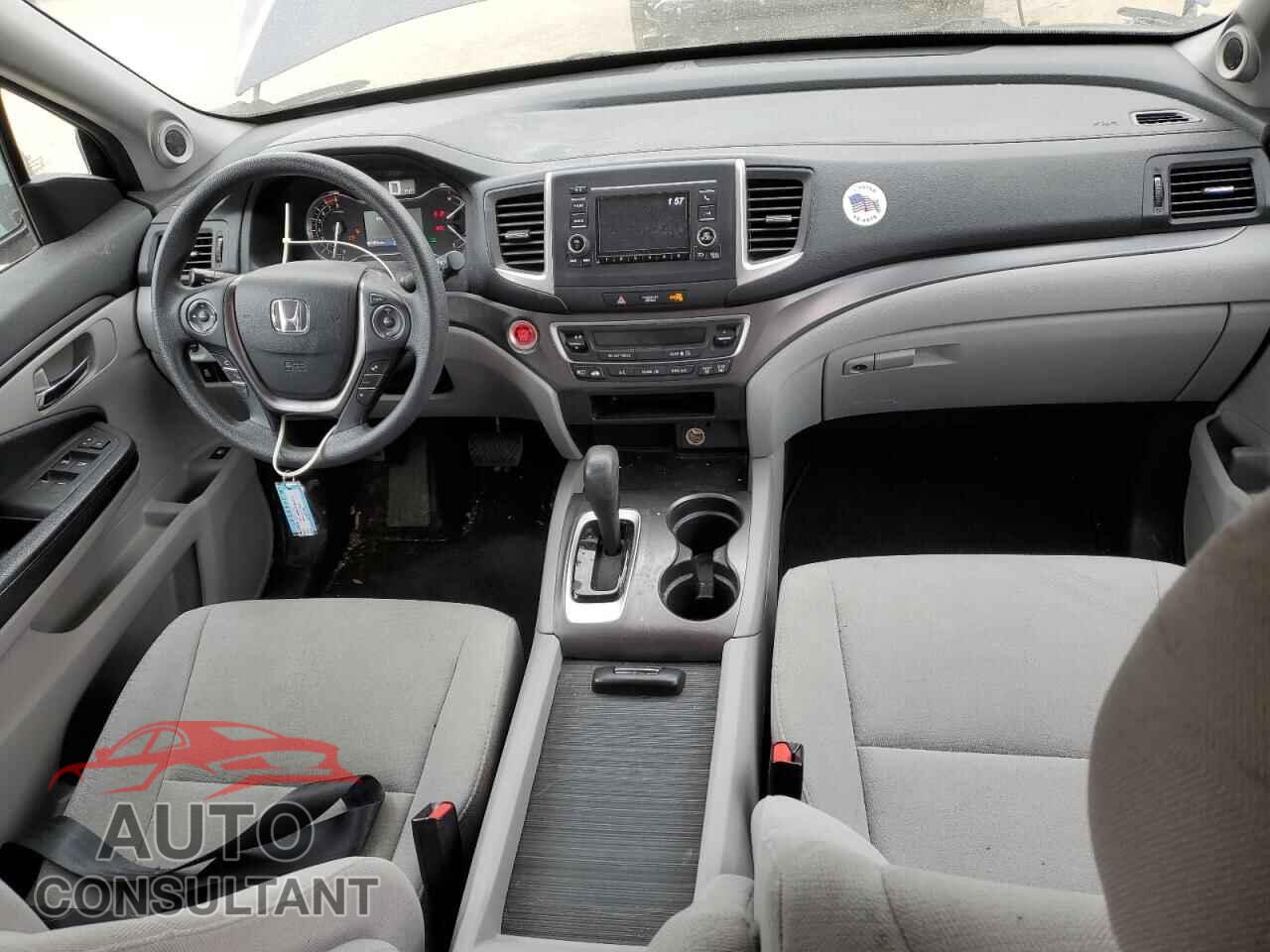 HONDA PILOT 2017 - 5FNYF5H16HB044657