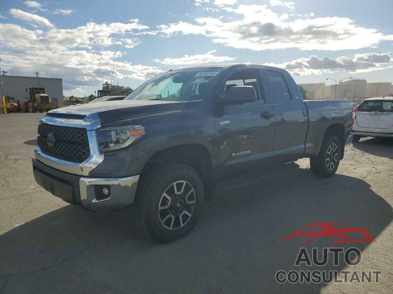 TOYOTA TUNDRA 2018 - 5TFUY5F11JX694133