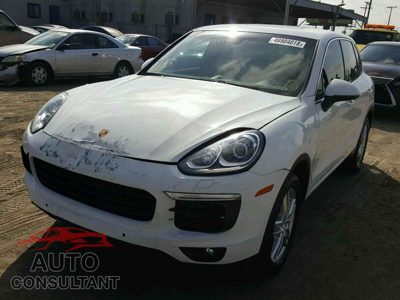 PORSCHE CAYENNE 2016 - WP1AA2A23GLA10073
