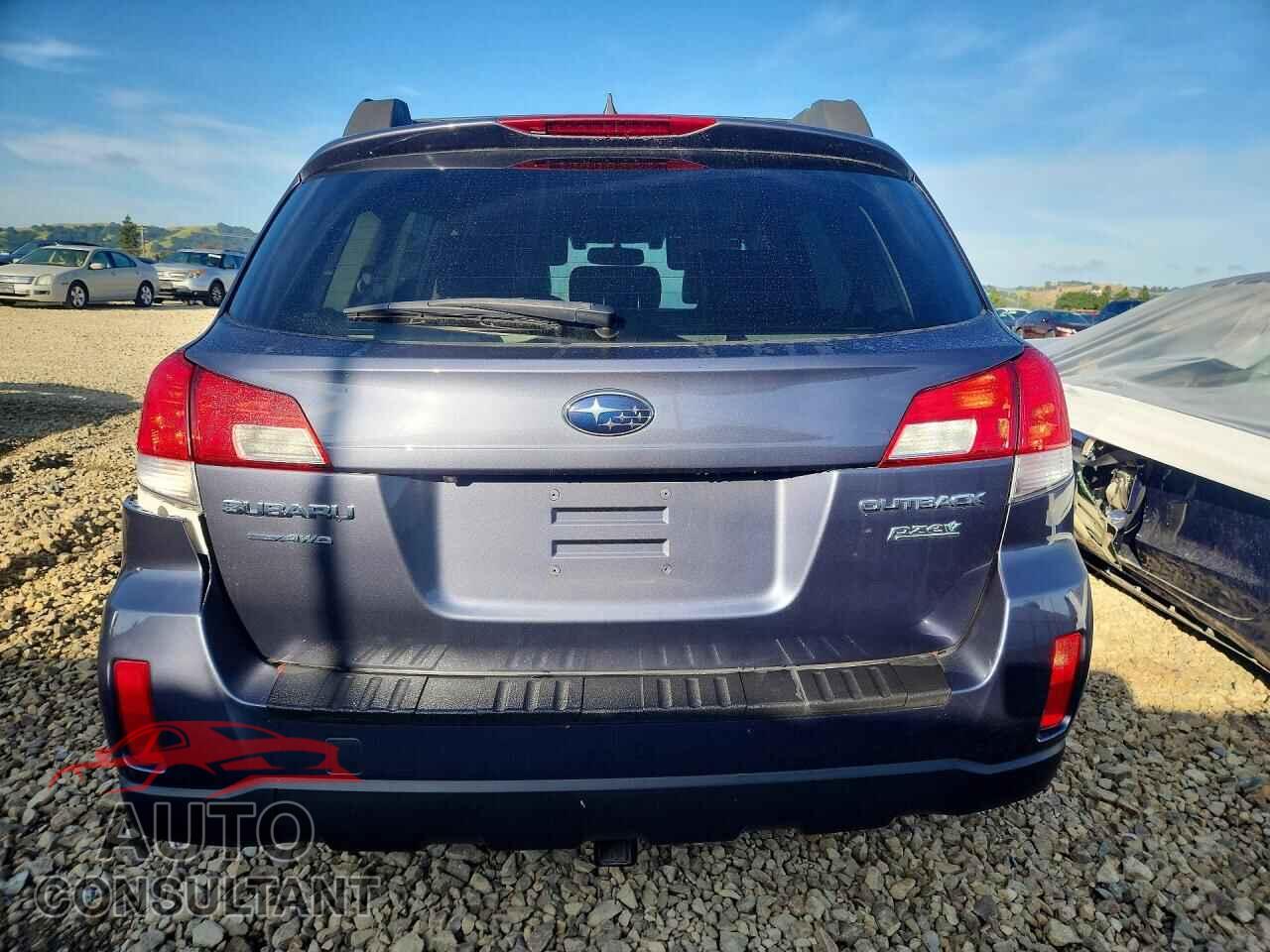 SUBARU OUTBACK 2014 - 4S4BRBPC4E3323107