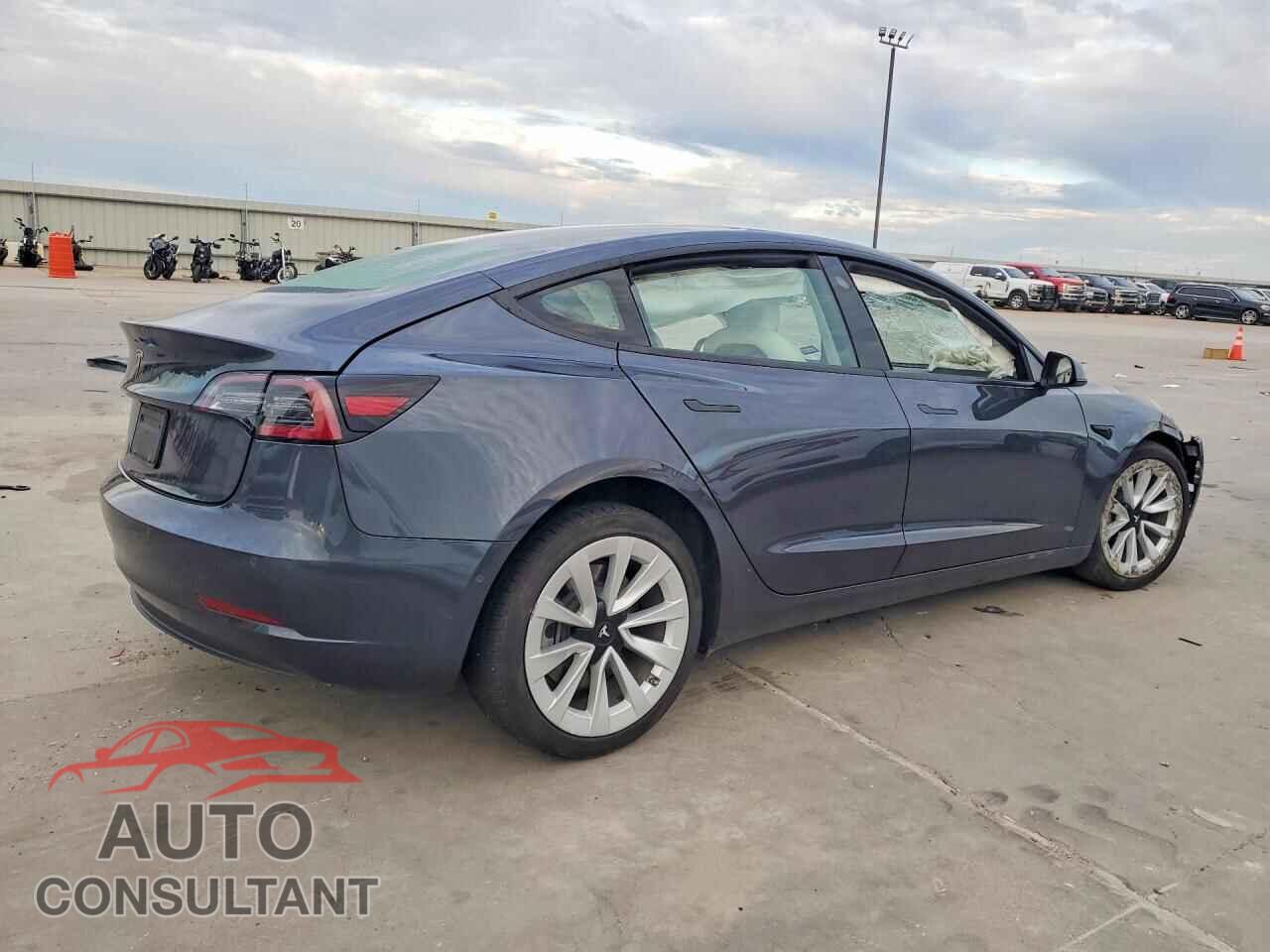 TESLA MODEL 3 2022 - 5YJ3E1EA3NF351158