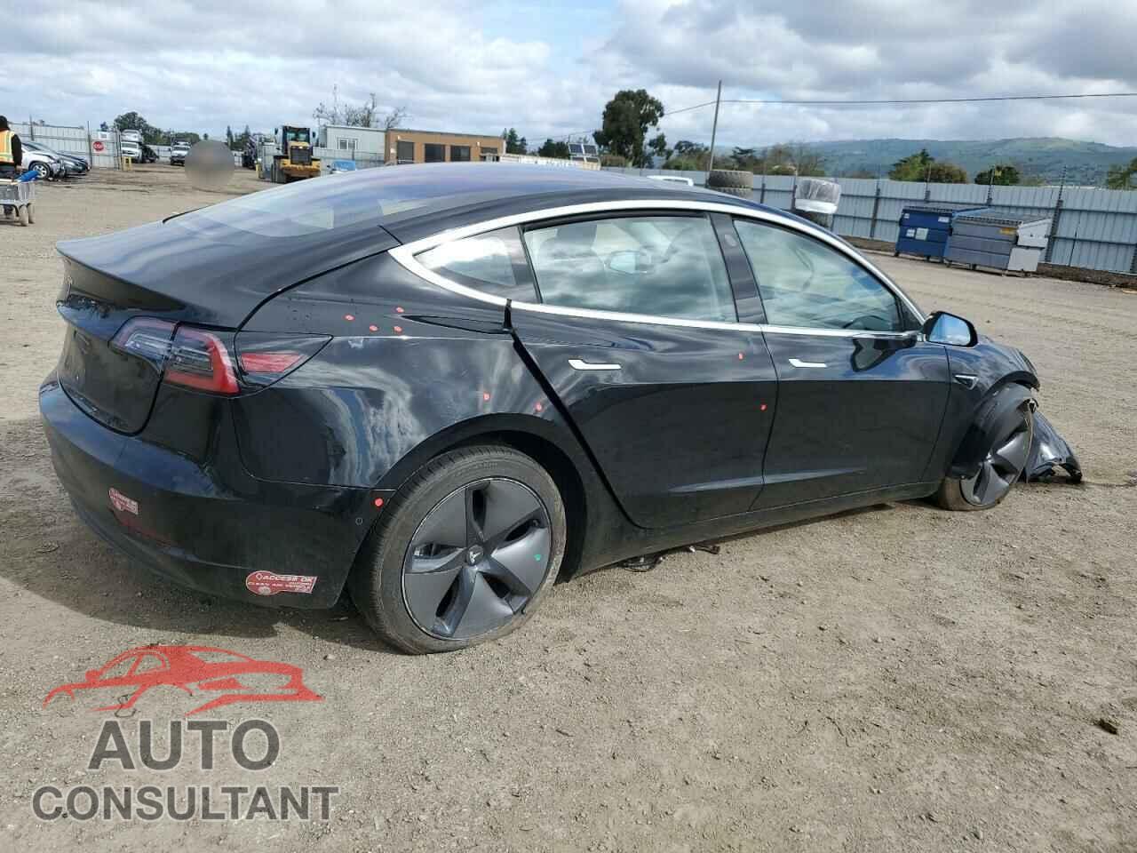 TESLA MODEL 3 2018 - 5YJ3E1EA4JF039764