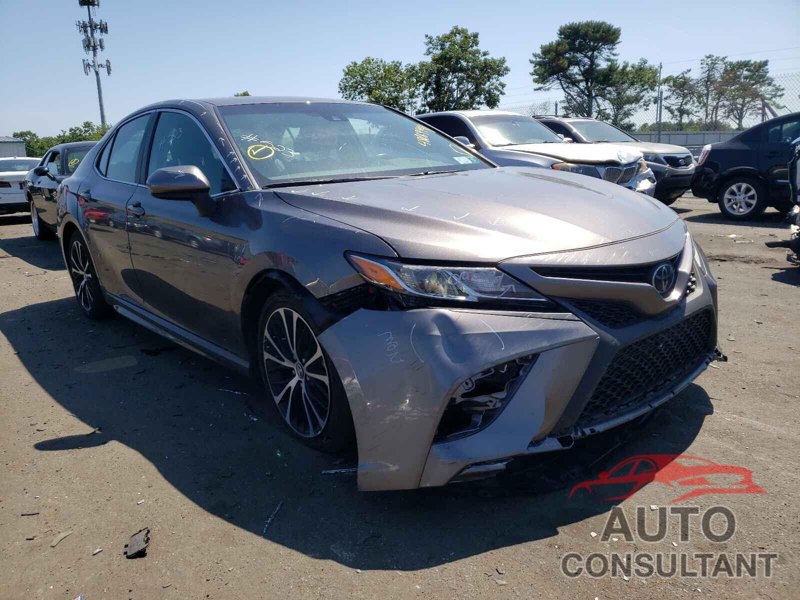 TOYOTA CAMRY 2019 - 4T1B11HKXKU817176