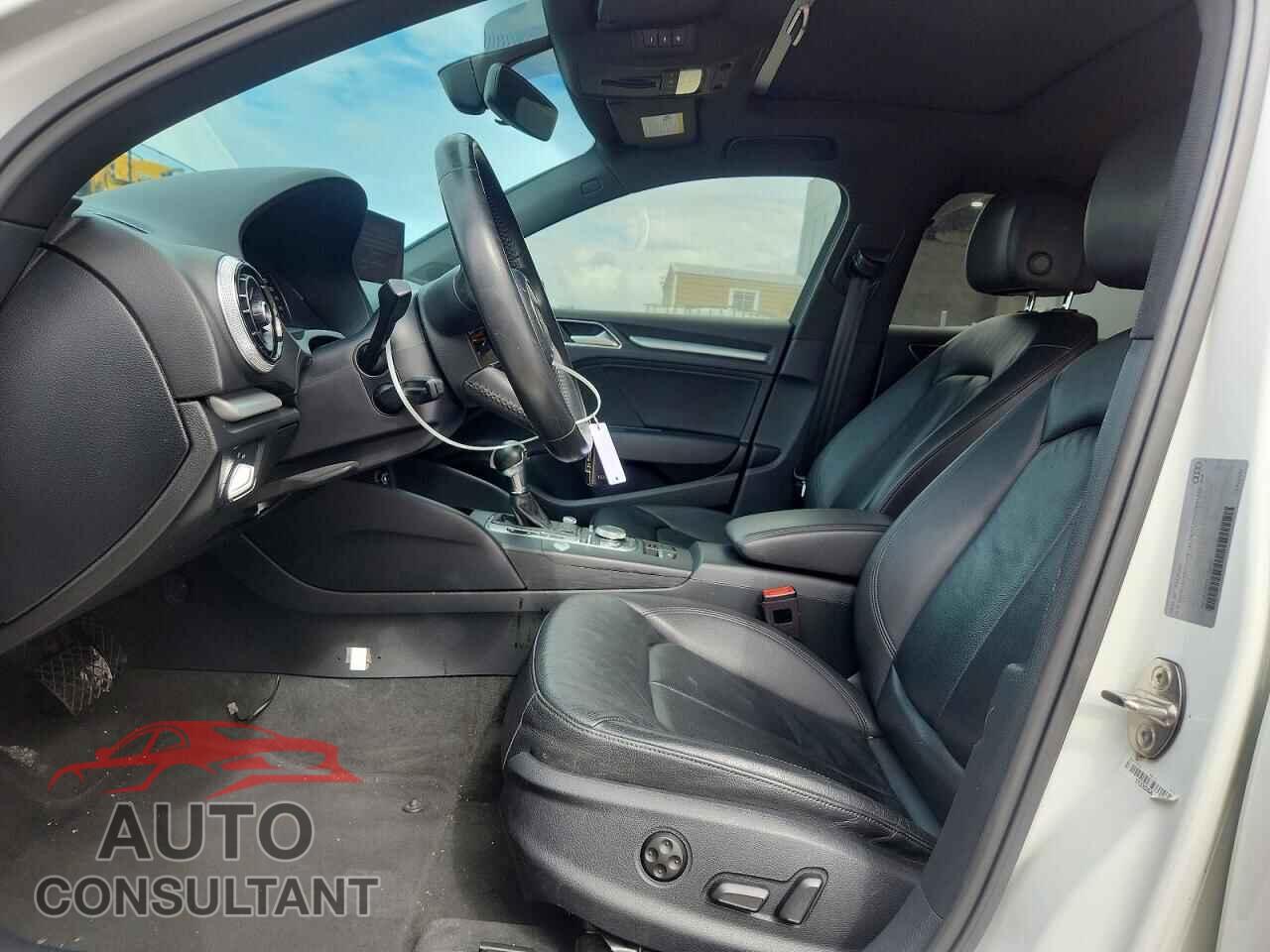 AUDI A3 2018 - WAUAUGFF9J1038445
