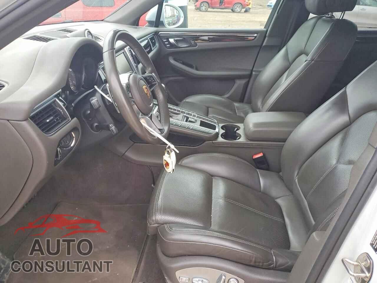 PORSCHE MACAN 2016 - WP1AB2A51GLB43602