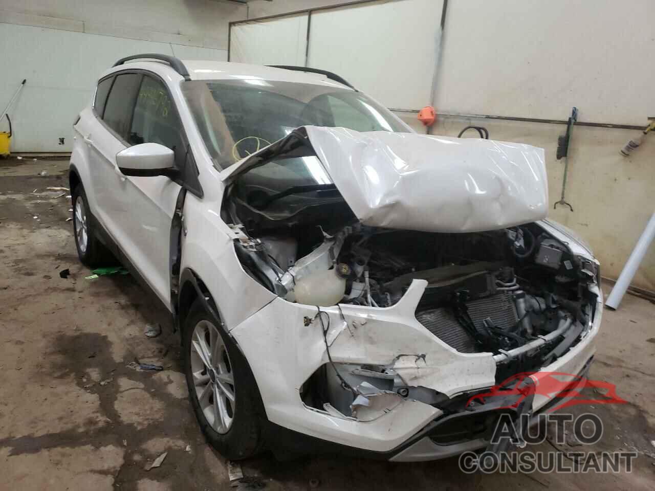 FORD ESCAPE 2017 - 1FMCU0GD1HUA72898