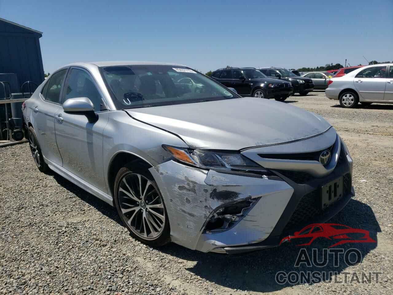 TOYOTA CAMRY 2018 - 4T1B11HK7JU119431