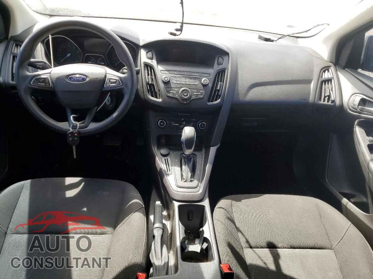 FORD FOCUS 2018 - 1FADP3E26JL278934