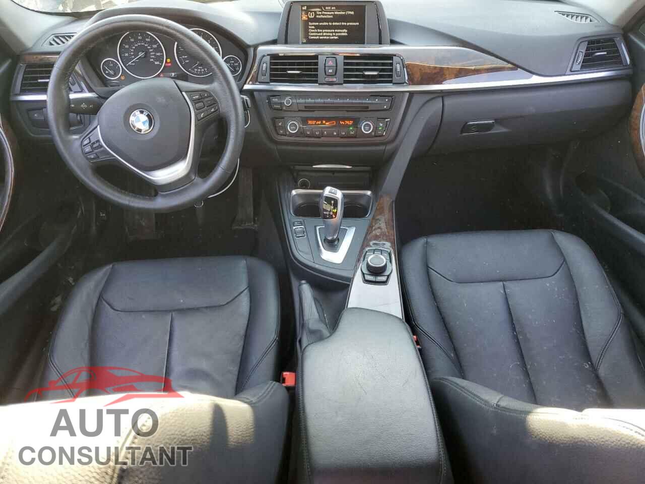 BMW 3 SERIES 2015 - WBA3B3C52FF547256