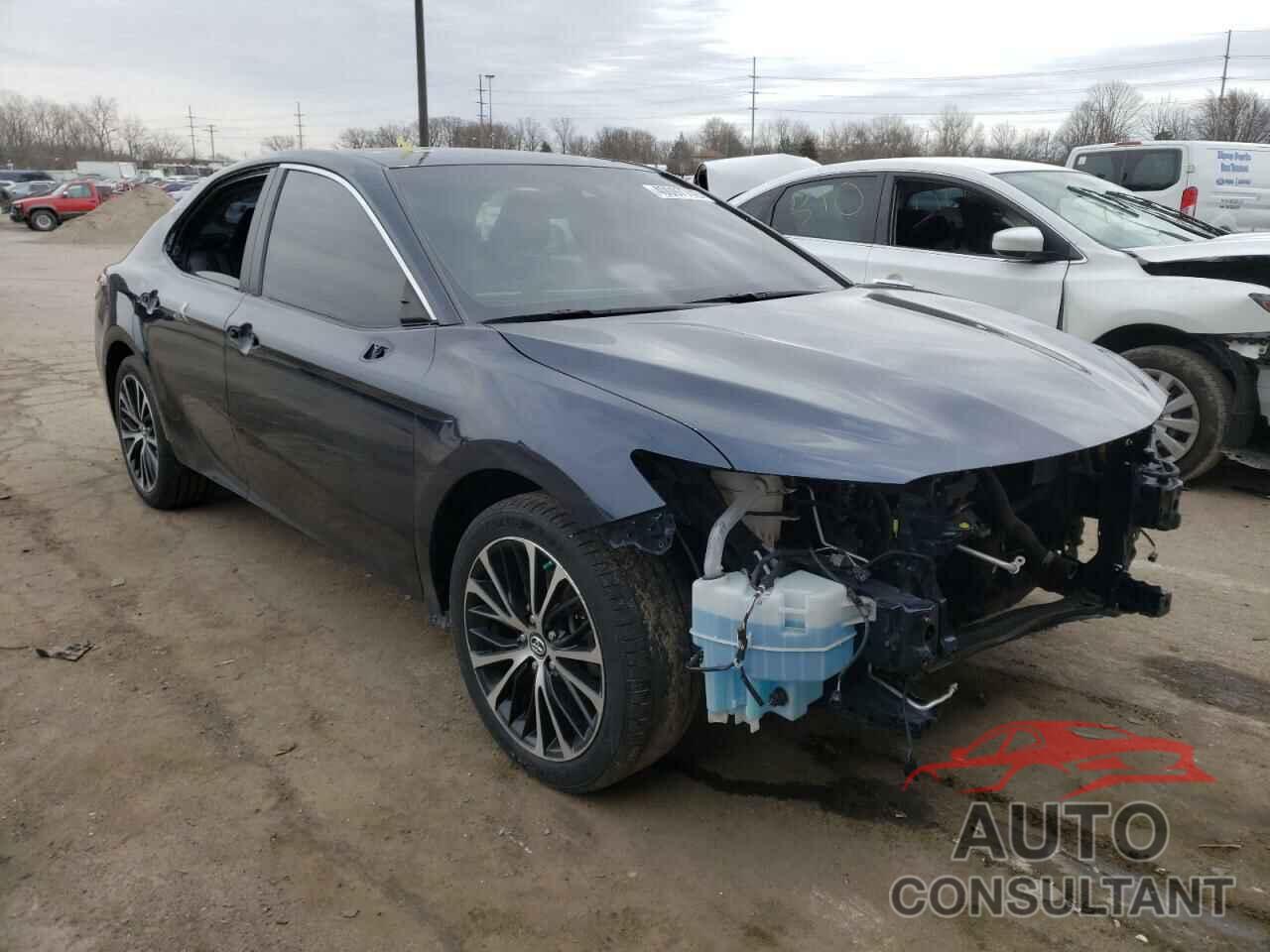 TOYOTA CAMRY 2018 - 4T1B11HK3JU552678