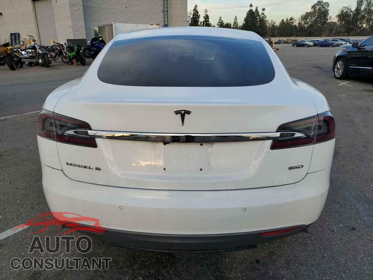 TESLA MODEL S 2016 - 5YJSA1E2XGF122852