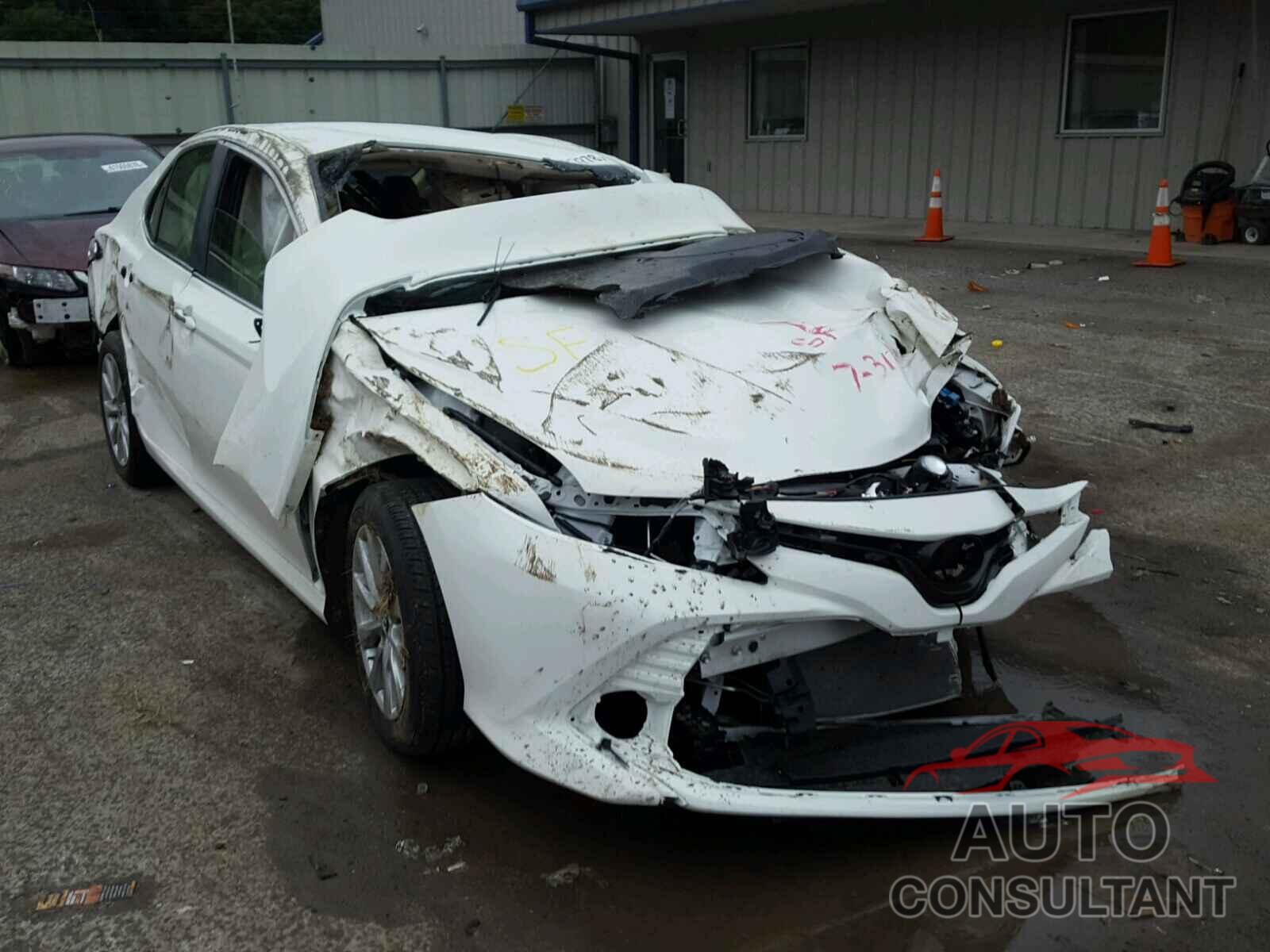 TOYOTA CAMRY 2018 - JTNB11HKXJ3003288