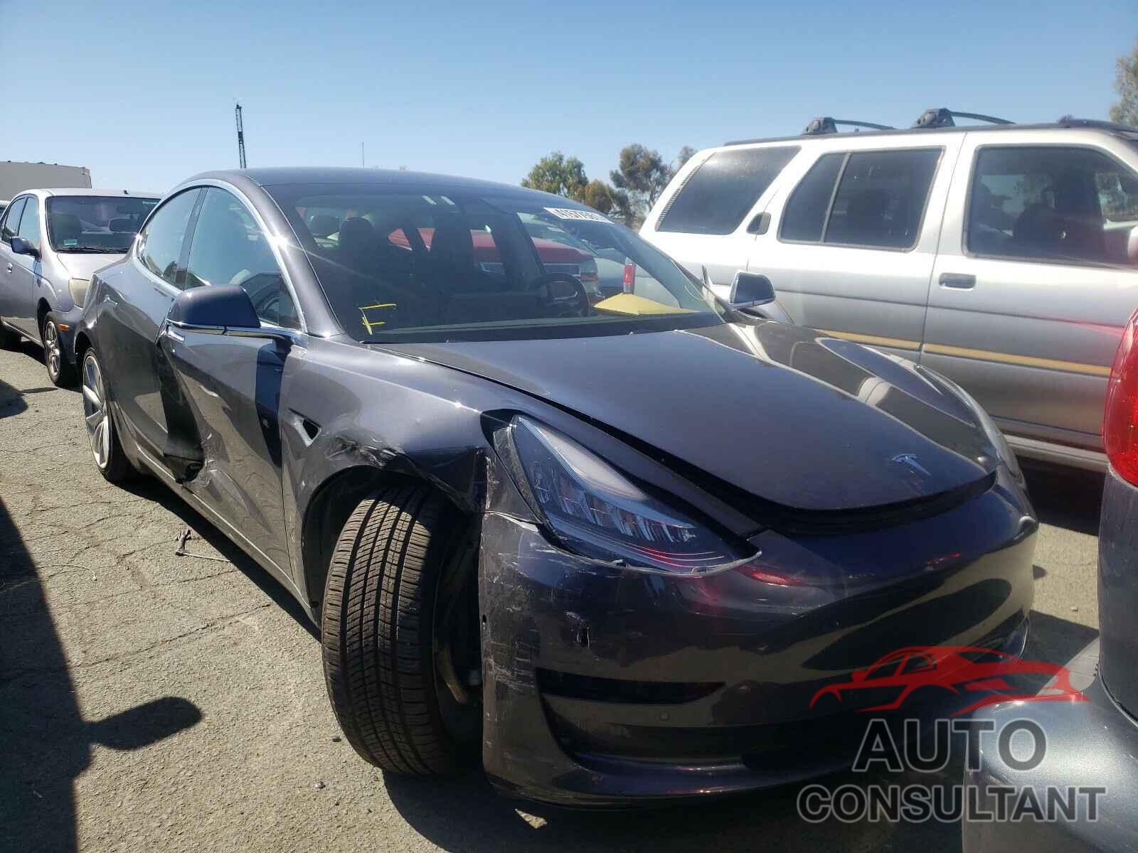 TESLA MODEL 3 2018 - 5YJ3E1EA0JF048297