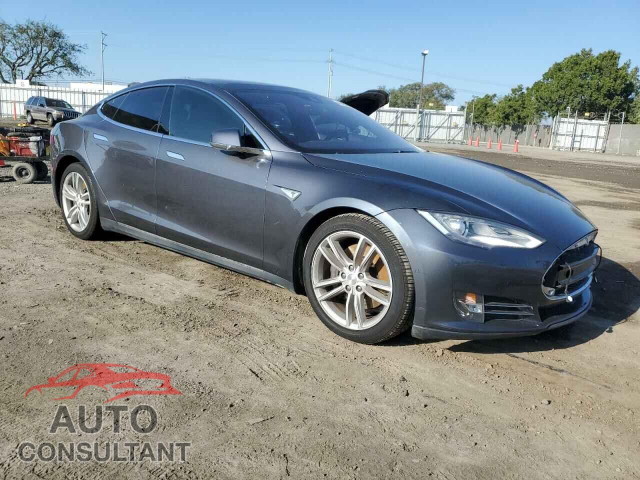 TESLA MODEL S 2016 - 5YJSA1E25GF131913
