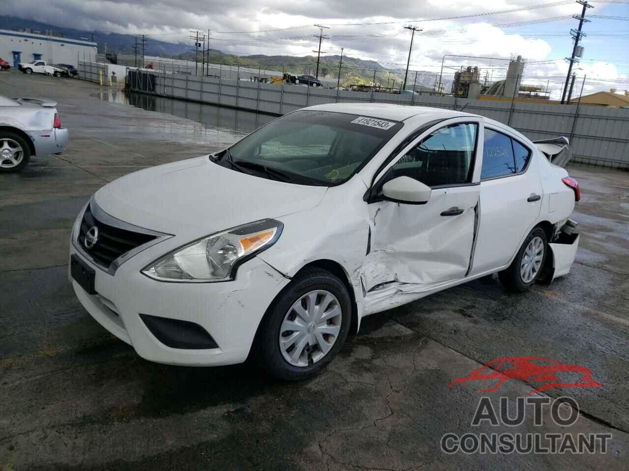 NISSAN VERSA 2018 - 3N1CN7AP2JL843322