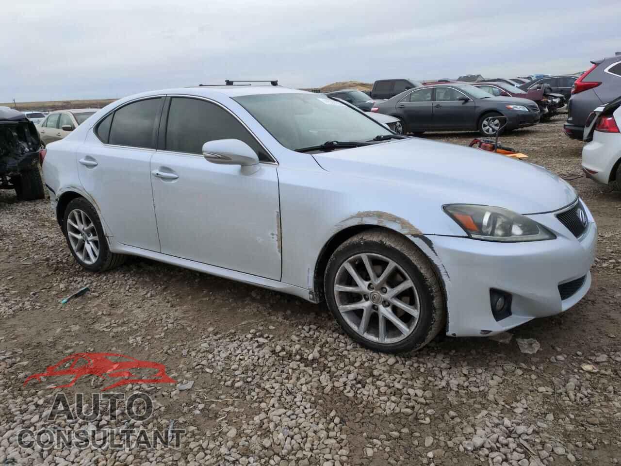 LEXUS IS 2011 - JTHCF5C25B5050595