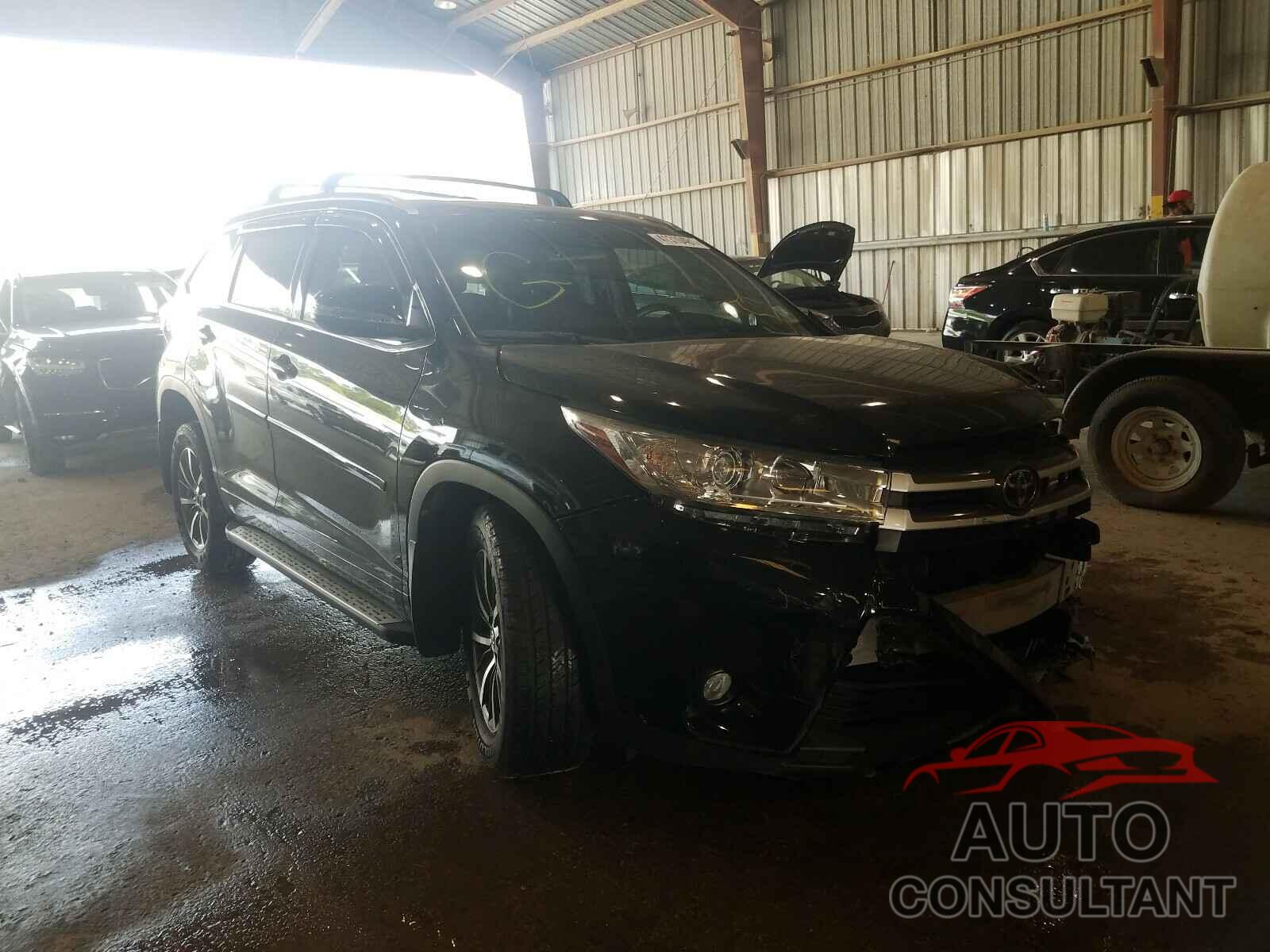 TOYOTA HIGHLANDER 2018 - 5TDJZRFH7JS524742