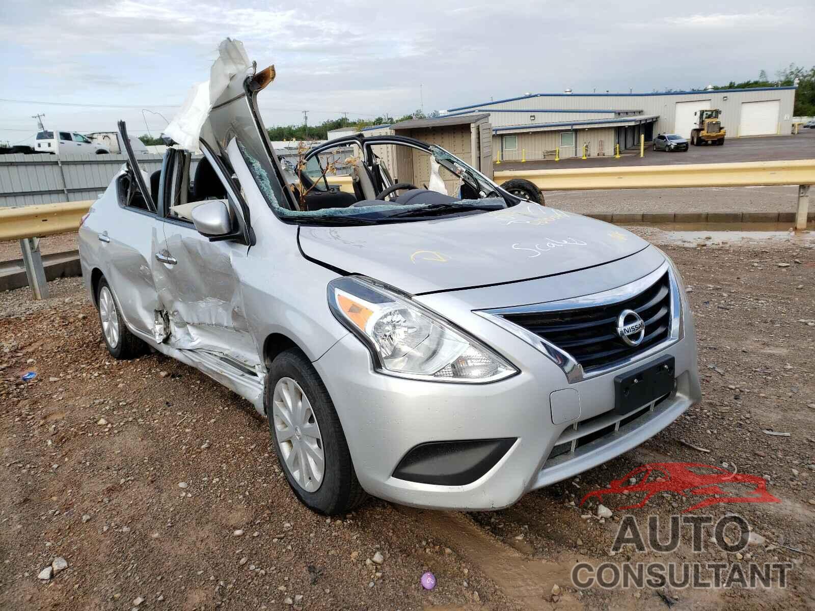 NISSAN VERSA 2017 - 3N1CN7AP6HL808714