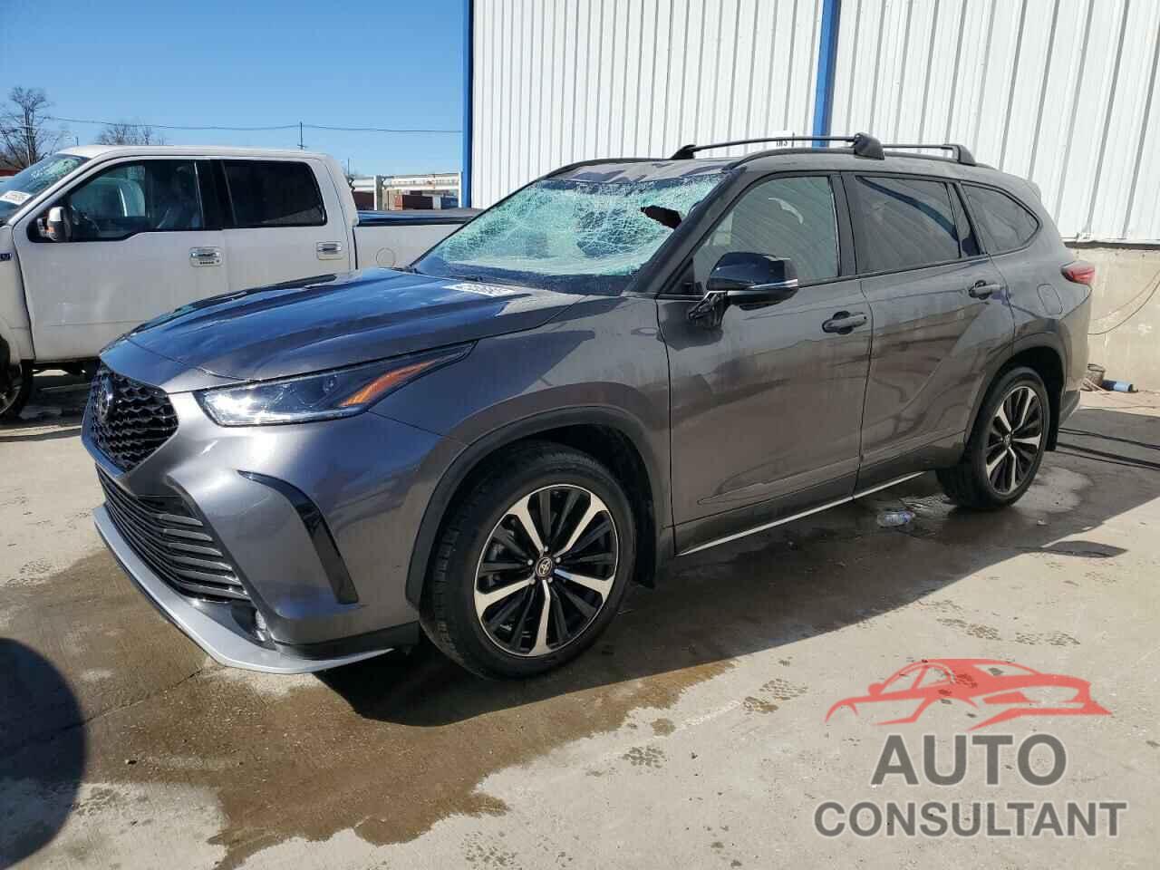 TOYOTA HIGHLANDER 2022 - 5TDJZRBH8NS219519