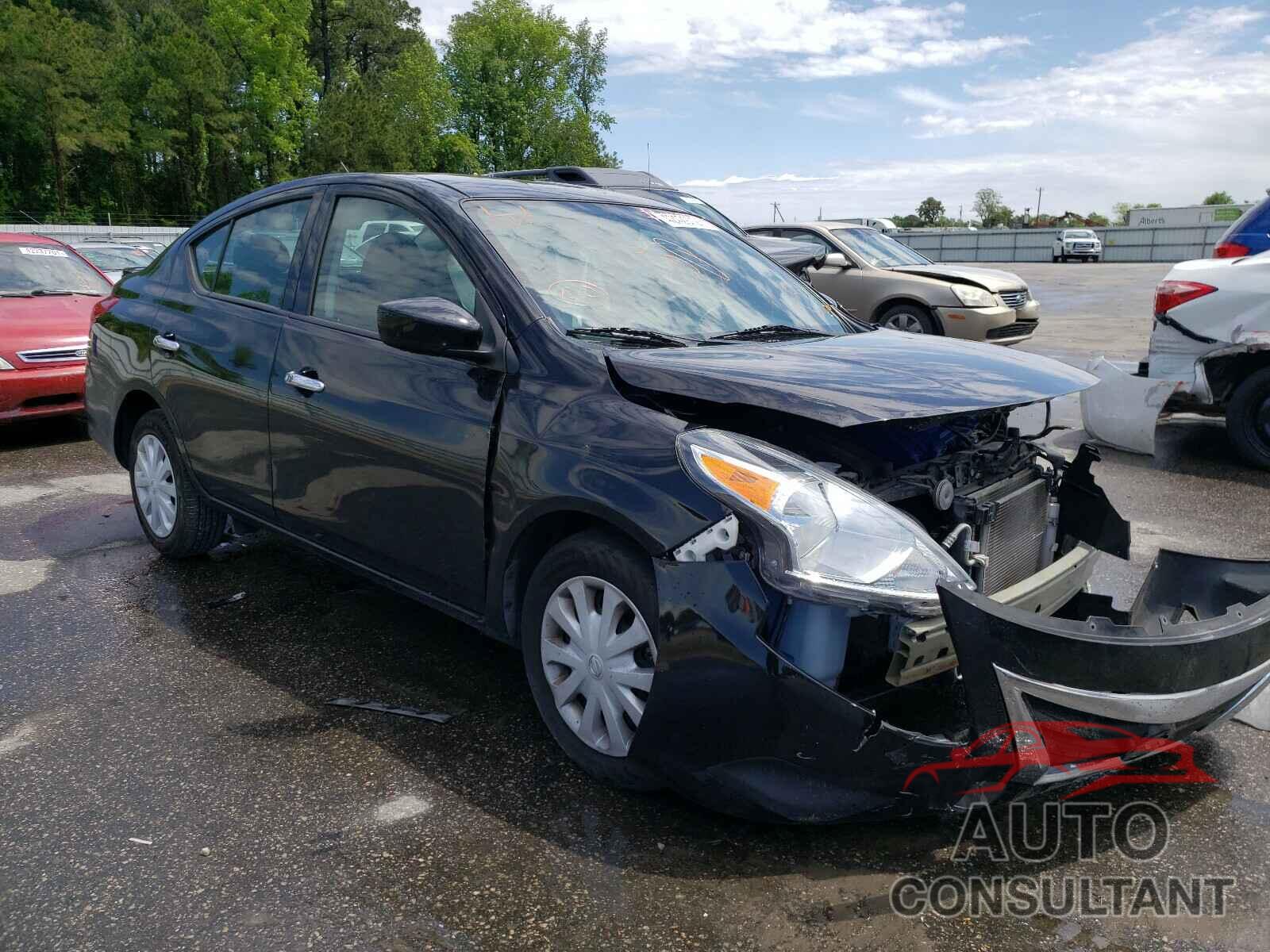 NISSAN VERSA 2018 - 3N1CN7AP4JL859103