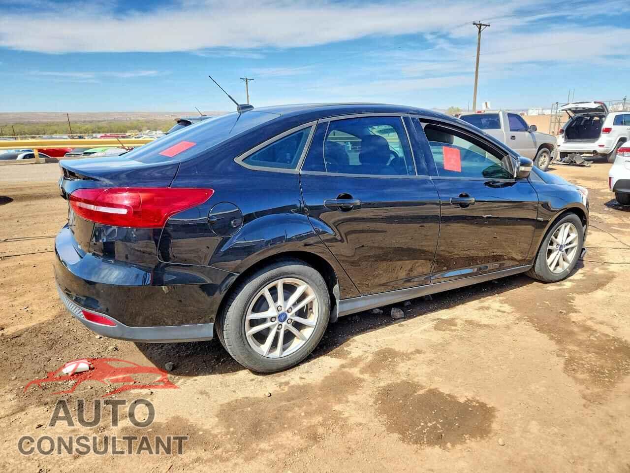 FORD FOCUS 2017 - 1FADP3F23HL343117