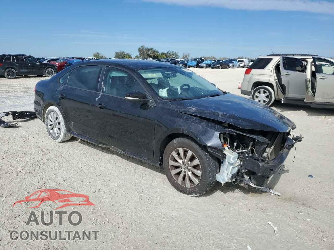 VOLKSWAGEN PASSAT 2015 - 1VWAT7A39FC042801