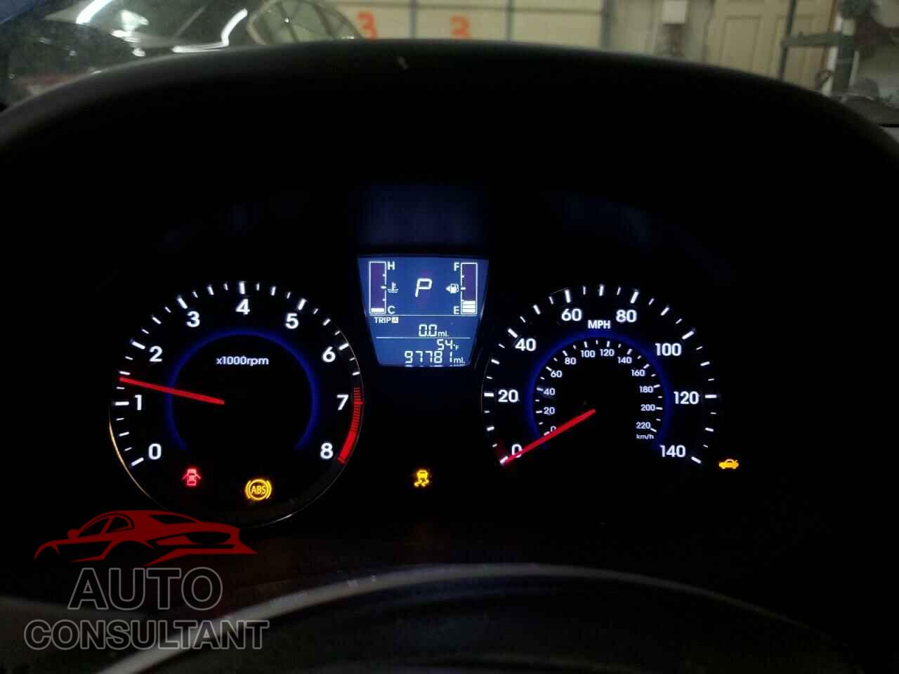 HYUNDAI ACCENT 2017 - KMHCT4AE4HU306754