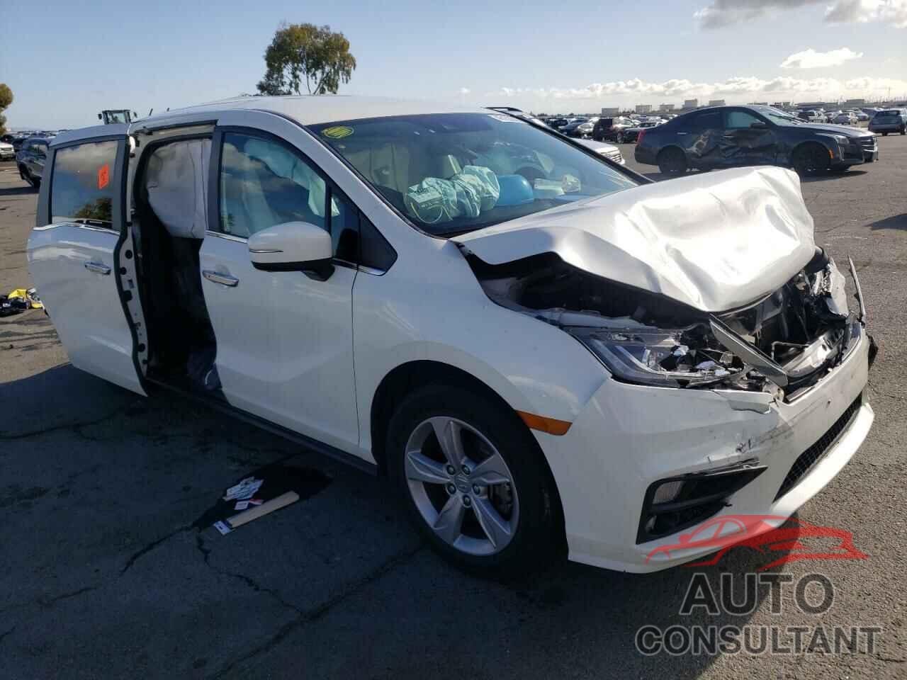 HONDA ODYSSEY 2018 - 5FNRL6H57JB109964