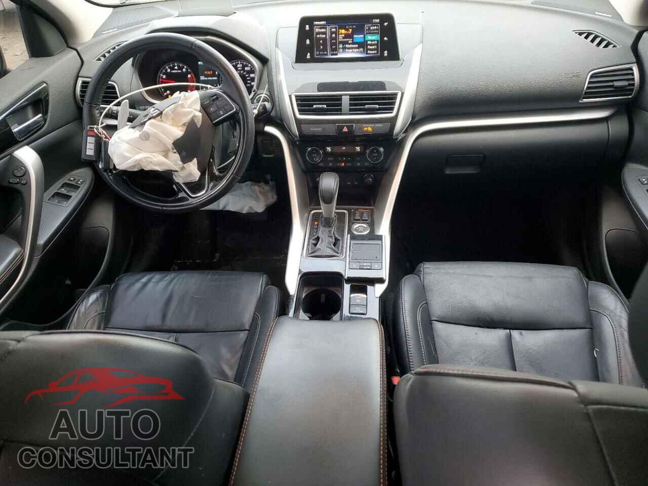 MITSUBISHI ECLIPSE 2018 - JA4AT5AA3JZ047269