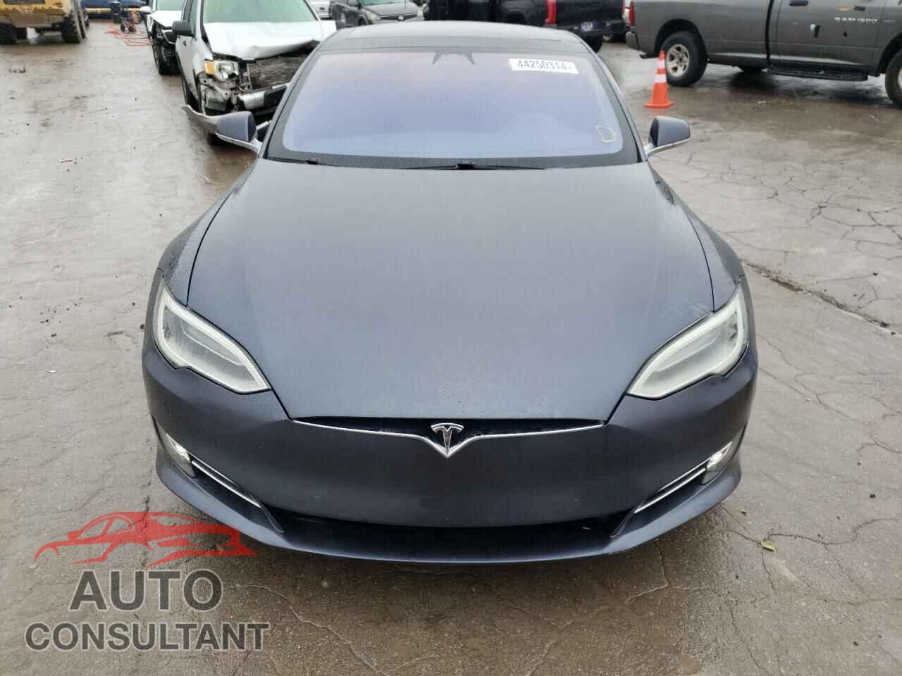 TESLA MODEL S 2017 - 5YJSA1E2XHF226825