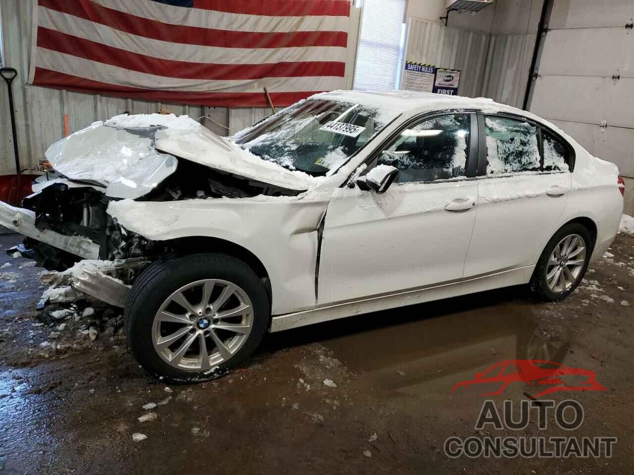 BMW 3 SERIES 2017 - WBA8E5G30HNU42600