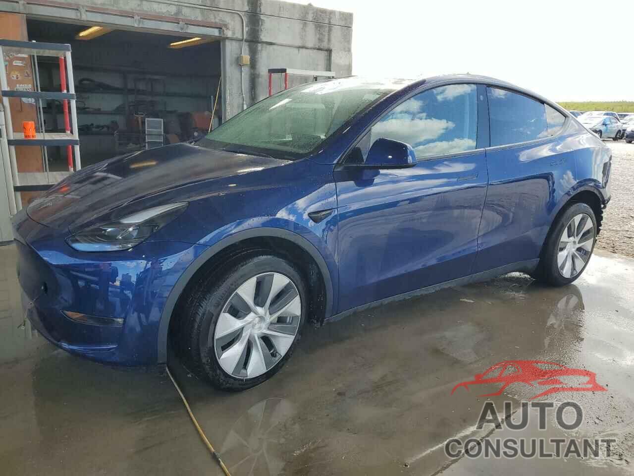 TESLA MODEL Y 2023 - 7SAYGAEE2PF669815