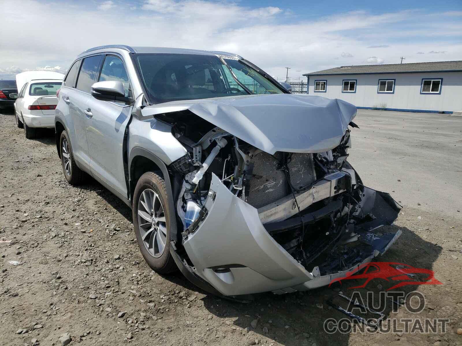TOYOTA HIGHLANDER 2019 - 5TDJZRFH9KS625007