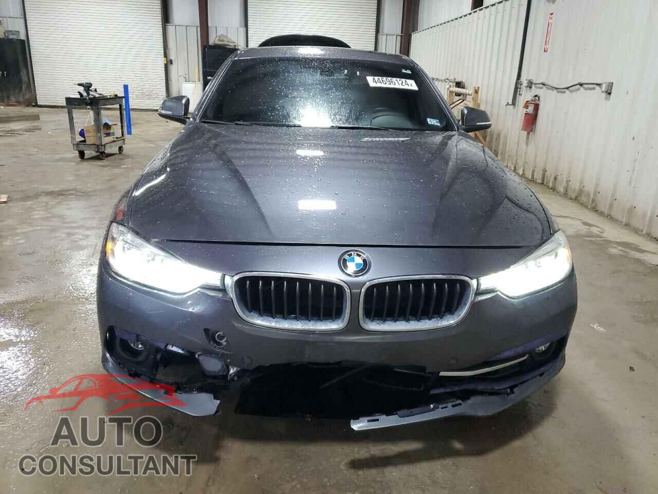 BMW 3 SERIES 2017 - WBA8D9C35HA005716