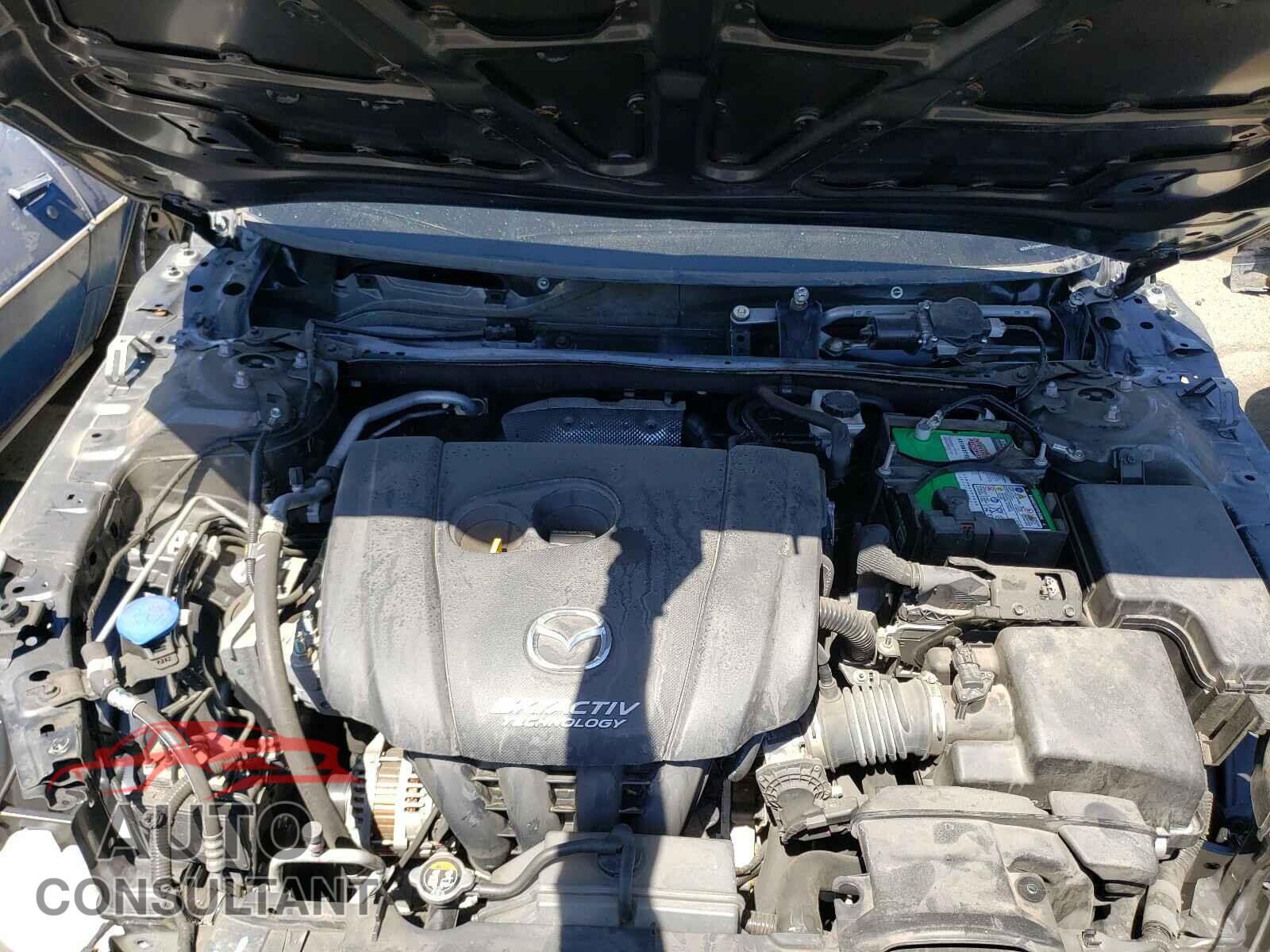 MAZDA 3 2017 - 3MZBN1U71HM109421