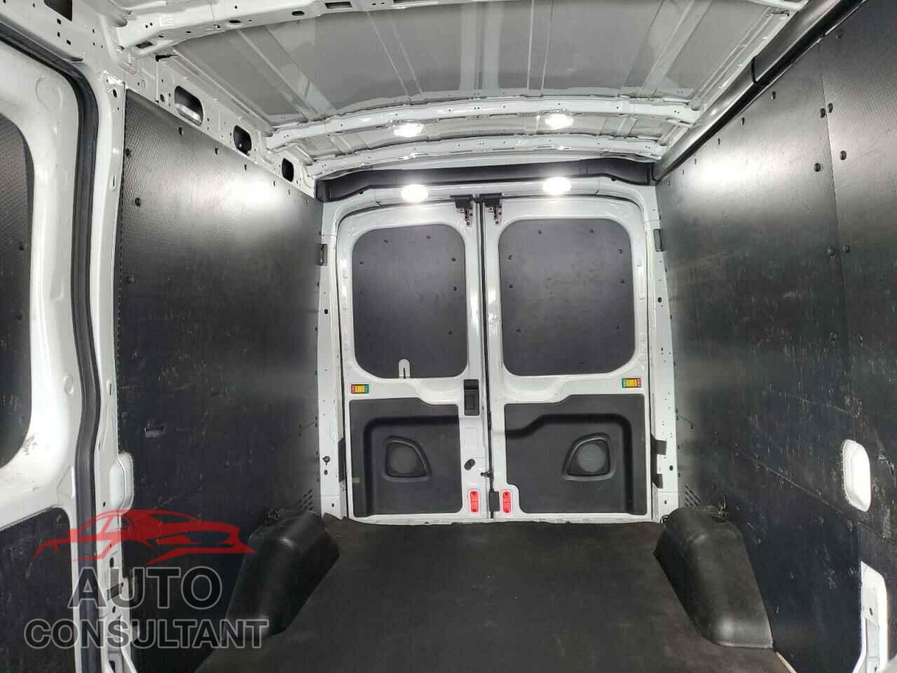 FORD TRANSIT 2018 - 1FTYR2CM6JKB24072