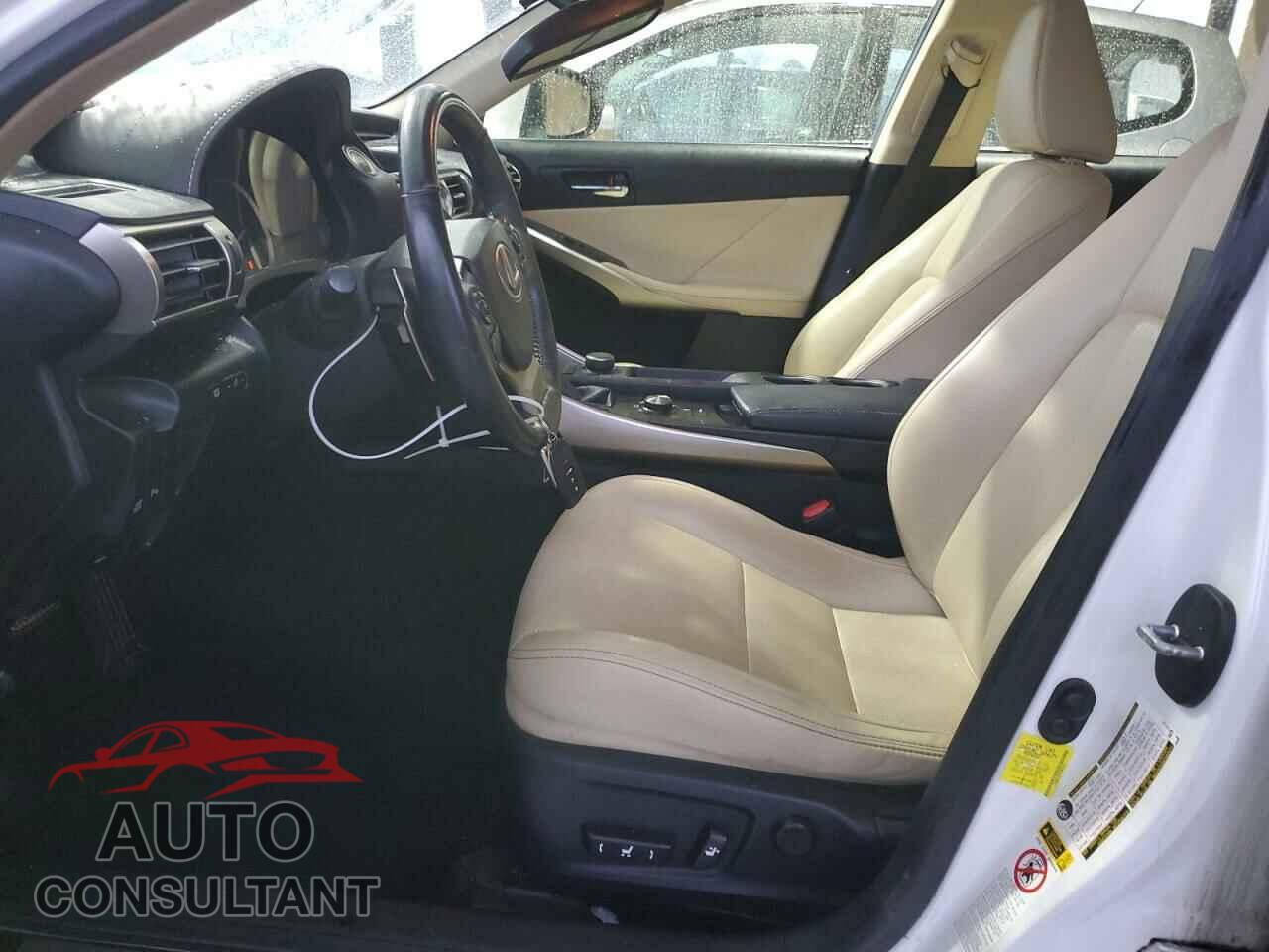 LEXUS IS 2015 - JTHBF1D28F5053516