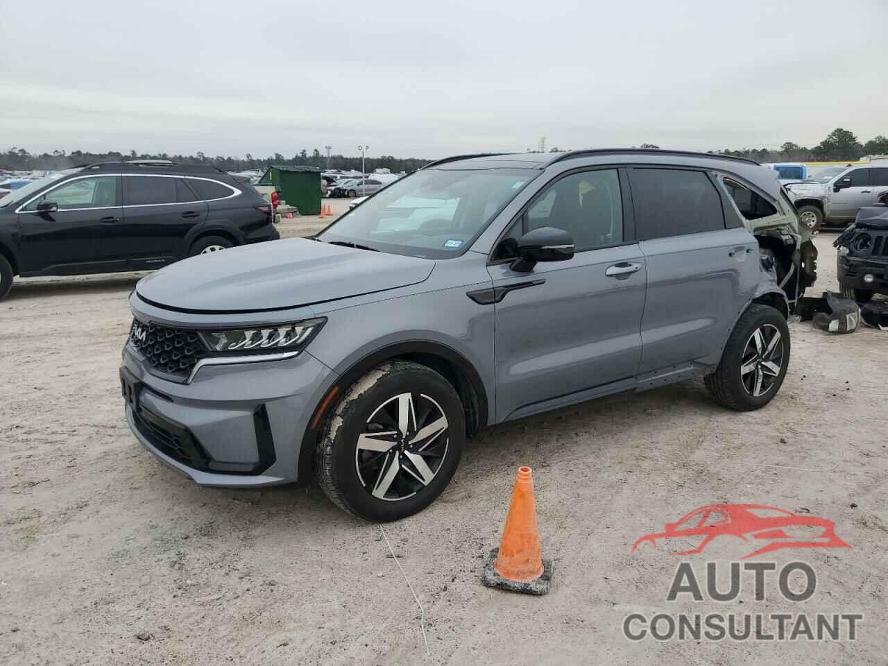 KIA SORENTO 2023 - 5XYRL4LC4PG181815