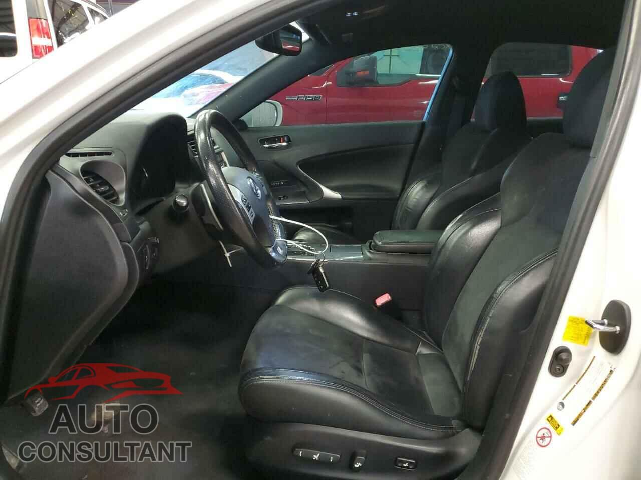 LEXUS IS 2012 - JTHBF5C27C5163395