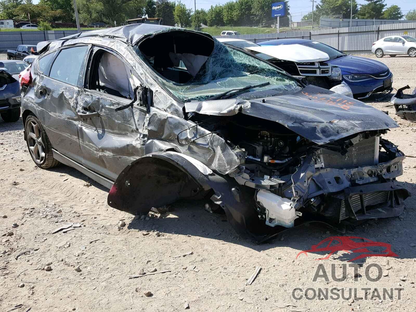FORD FOCUS 2018 - 1FADP3L92JL269597