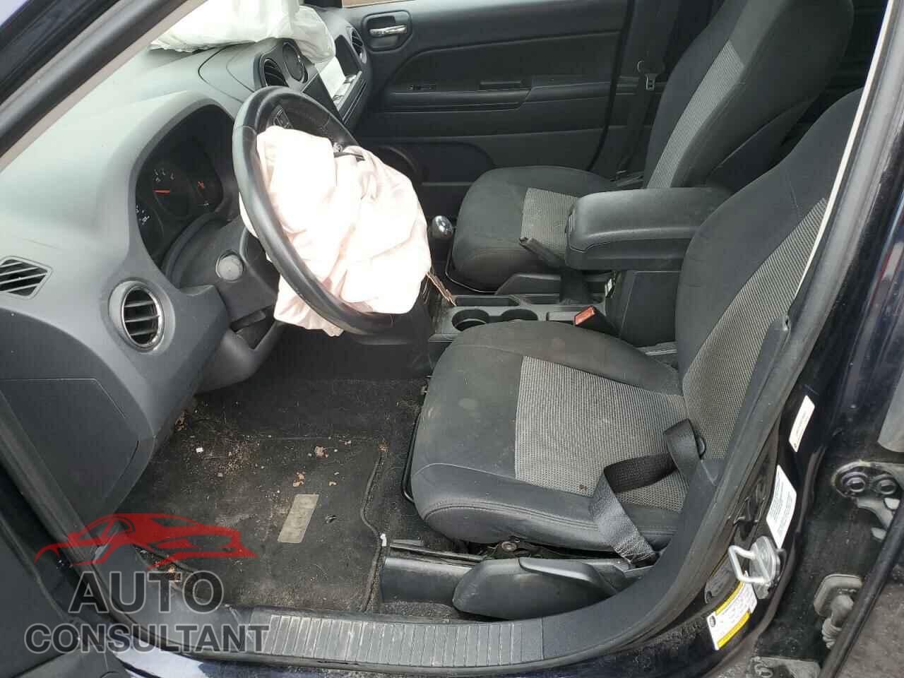 JEEP COMPASS 2011 - 1J4NF1FB6BD180061