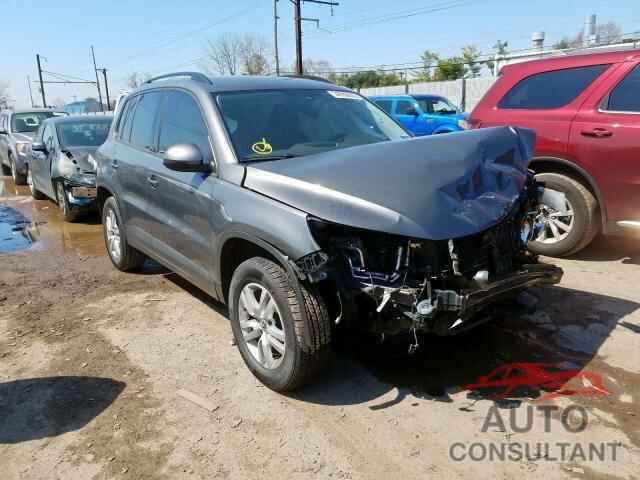 VOLKSWAGEN TIGUAN 2017 - WVGAV7AX1HK024670