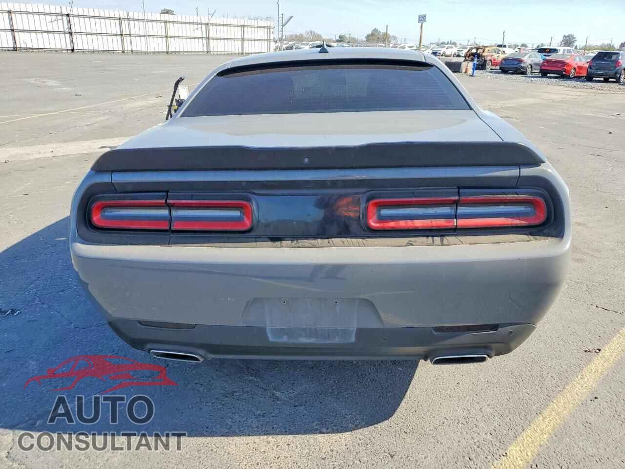 DODGE CHALLENGER 2018 - 2C3CDZAGXJH288371
