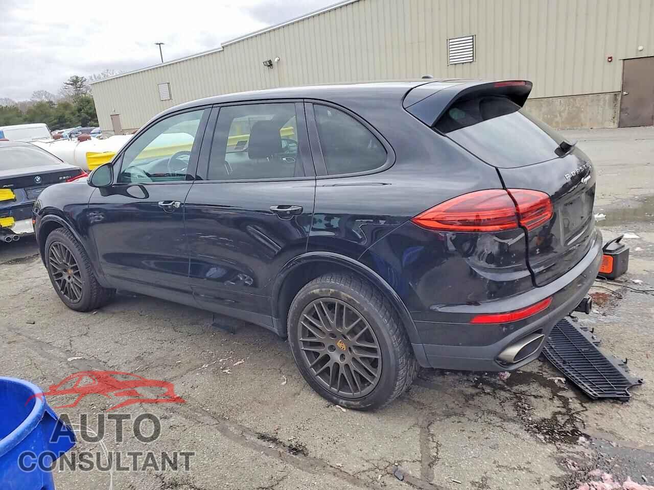 PORSCHE CAYENNE 2017 - WP1AA2A21HKA85006