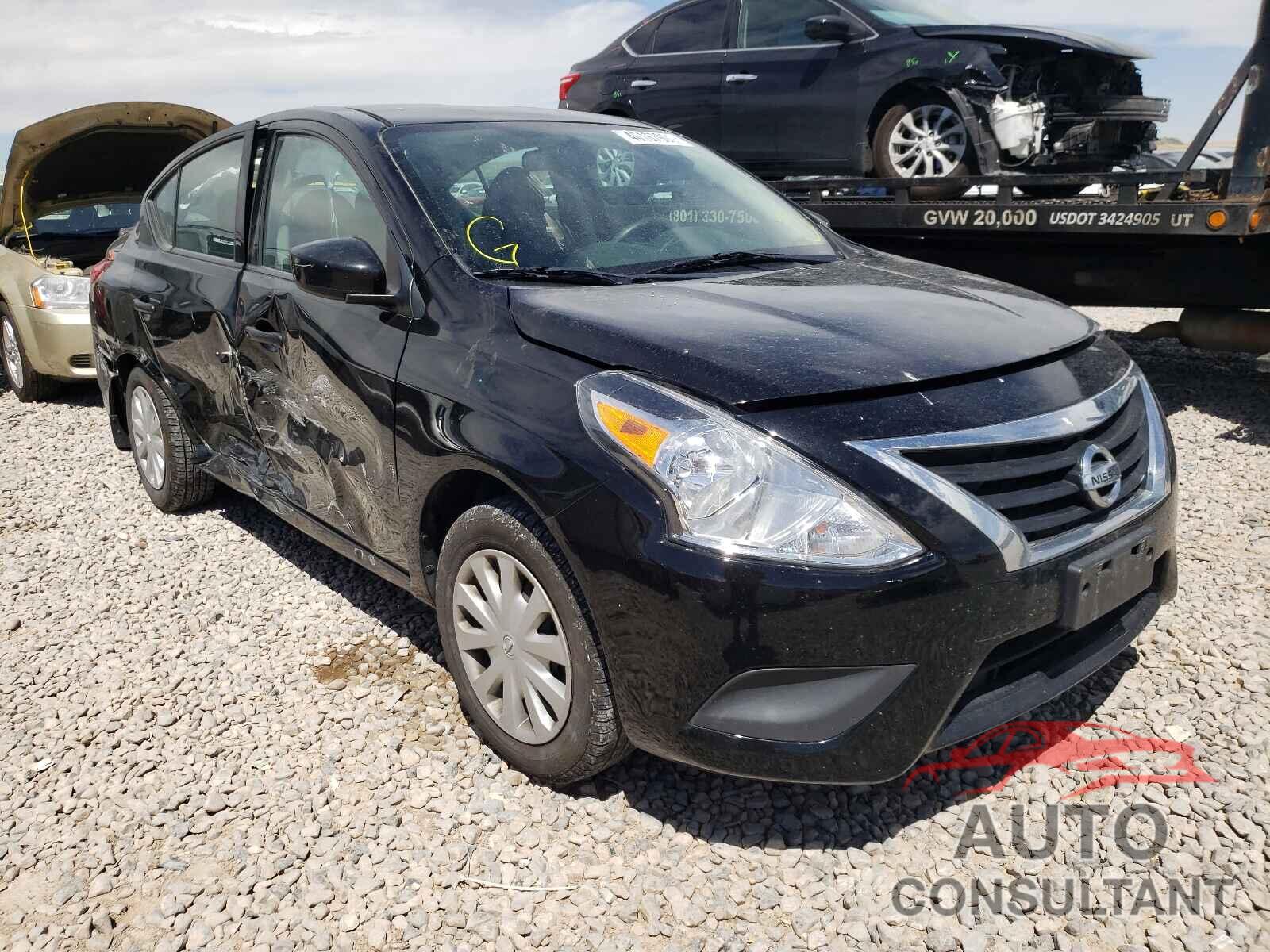 NISSAN VERSA 2017 - 3N1CN7AP1HL833830