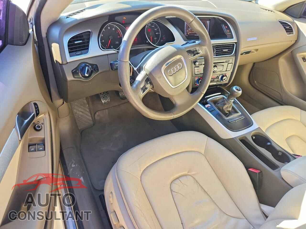 AUDI A5 2011 - WAURFAFR0BA086017