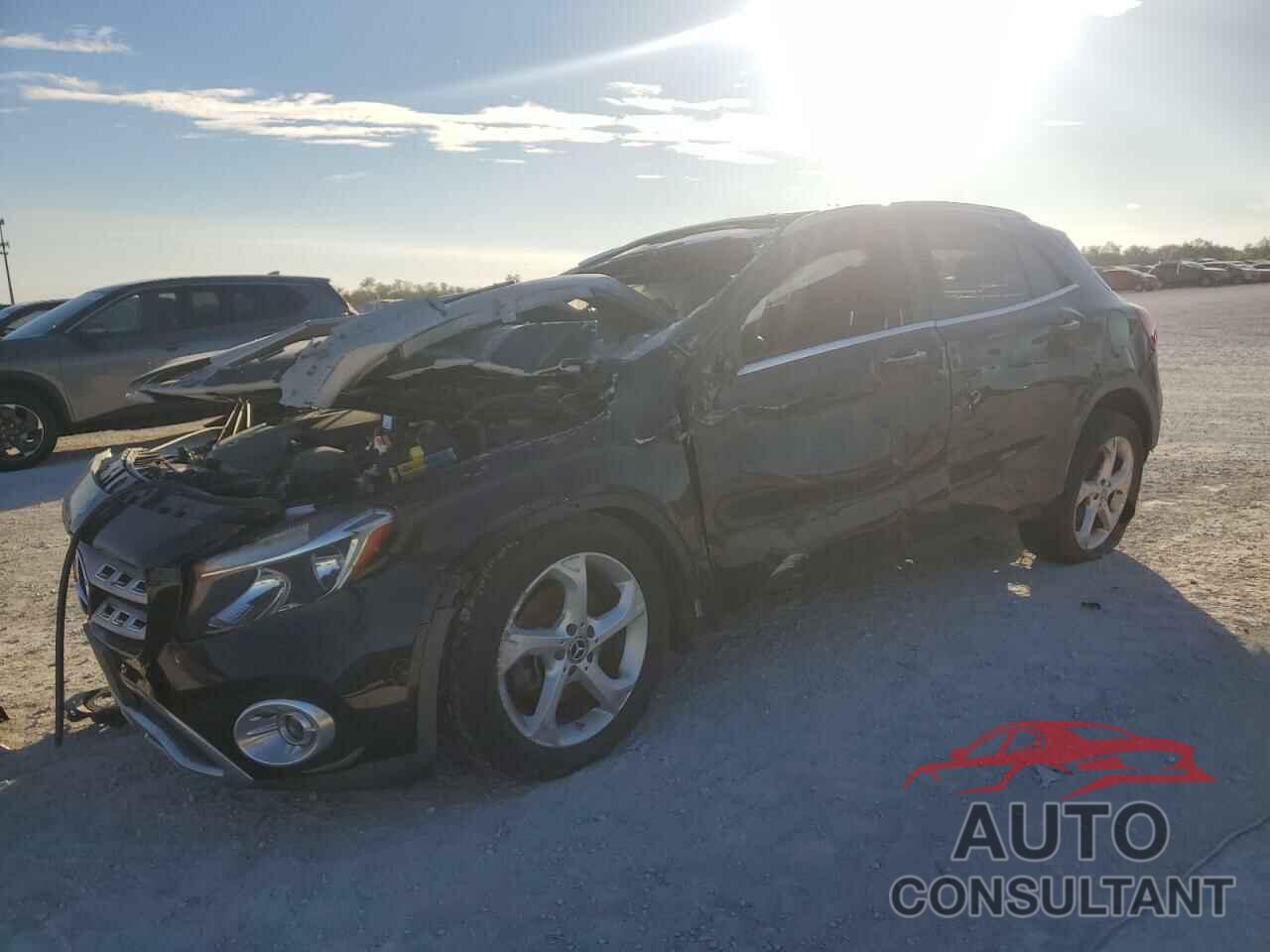 MERCEDES-BENZ GLA-CLASS 2018 - WDCTG4GB2JJ386367