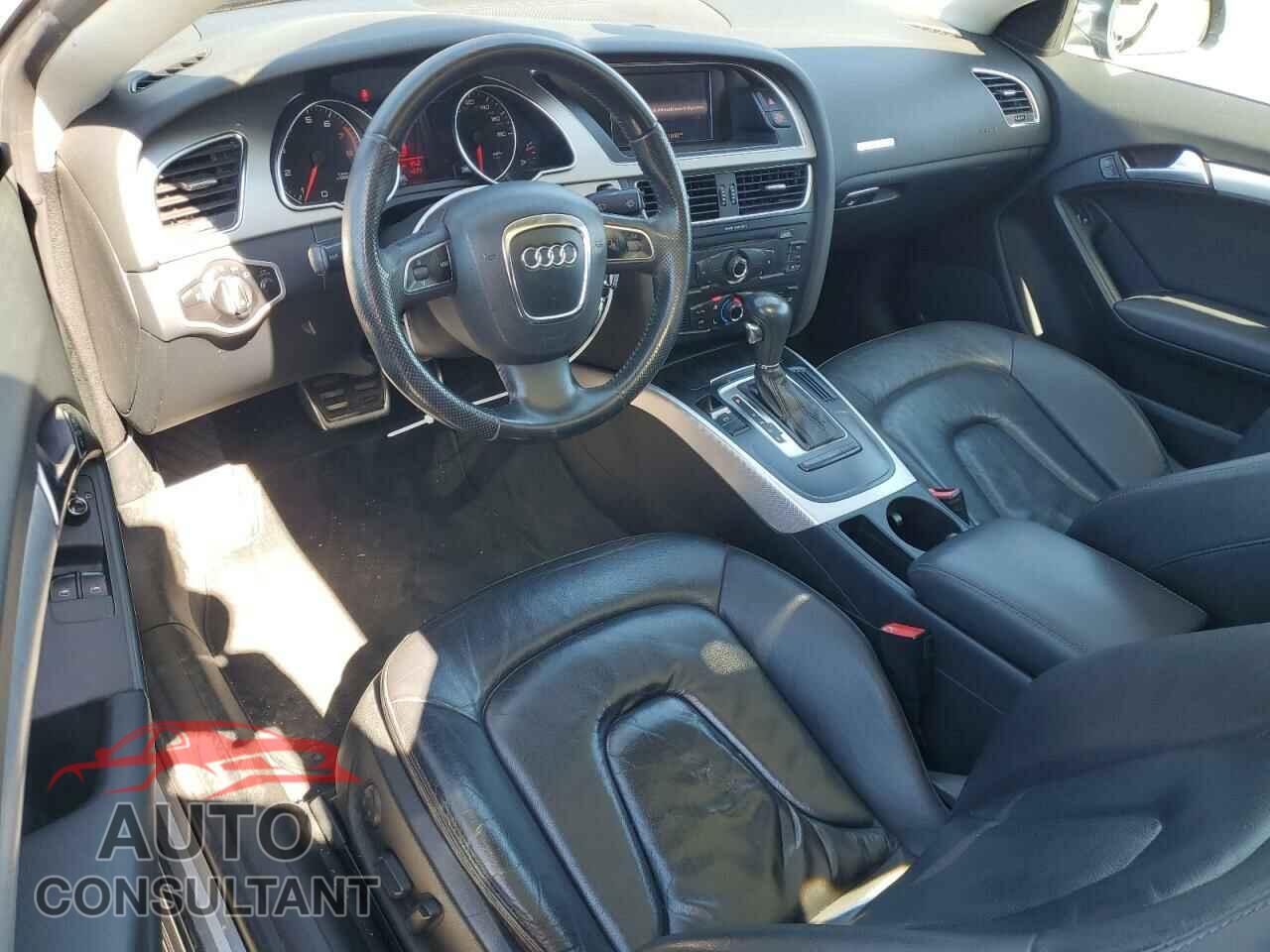 AUDI A5 2010 - WAUCFAFR1AA004820