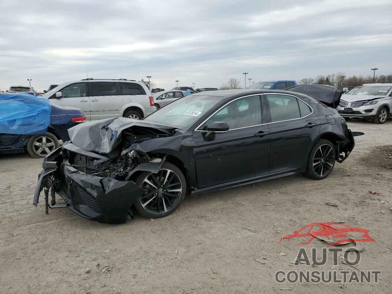 TOYOTA CAMRY 2018 - 4T1B61HK0JU109955